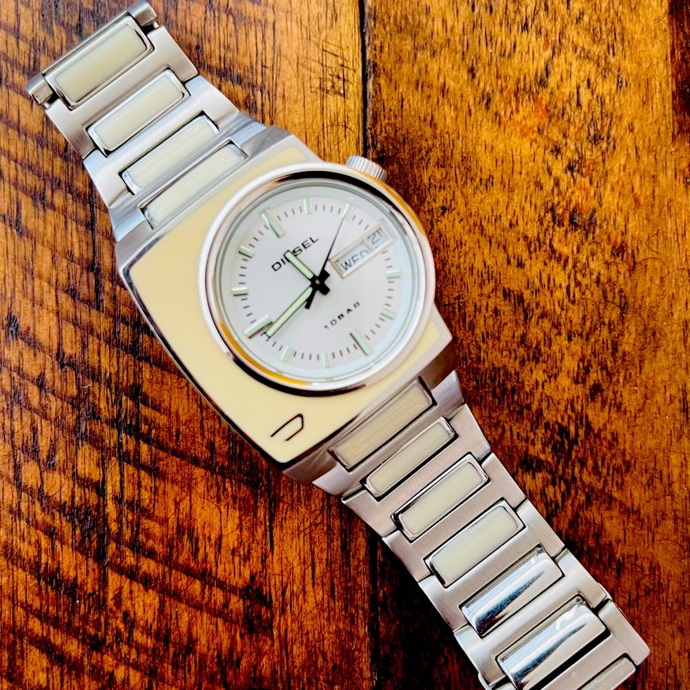 Diesel Unisex Watch - sleek, hip and cool - they don’t make them like this now!